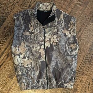 Fleece lined camo vest men’s XL